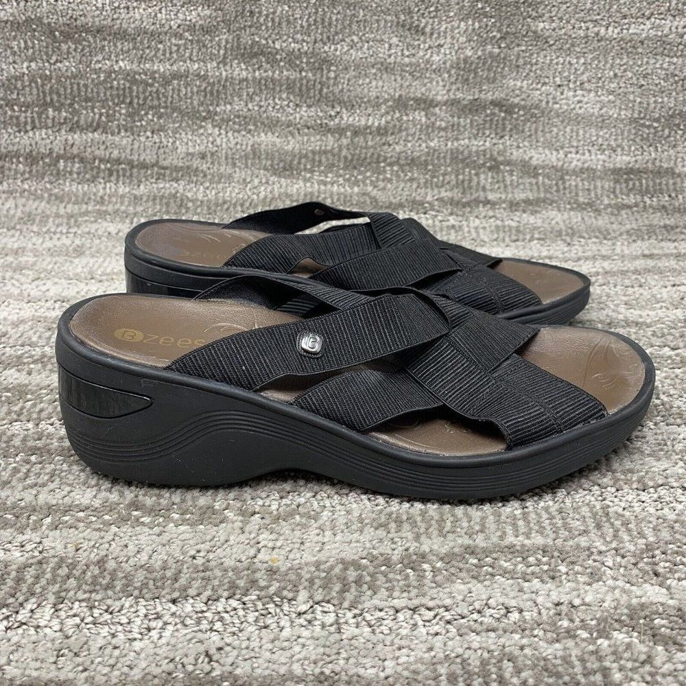 Bzees Womens Disco Strappy Comfort Sandals Black Slip On Open Toe 7M Shoes